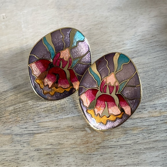 Vintage Enamel Metal Floral Stud Earrings - Picture 4 of 4